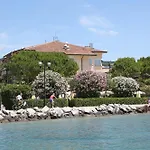 Du Et Bellevue מלון ברדולינו