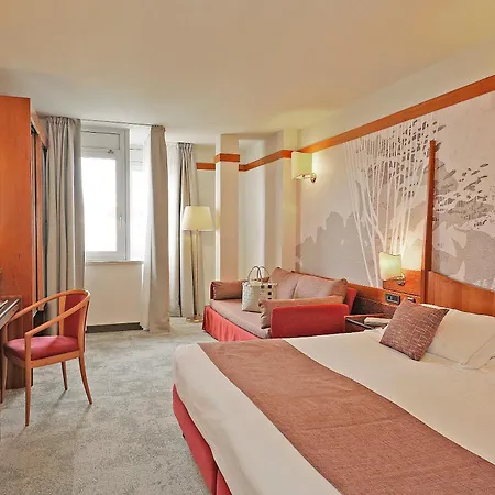 Du Et Bellevue 4*