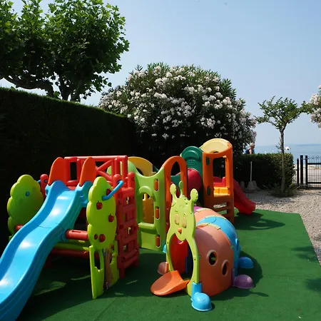 מלון Du Et Bellevue 4*