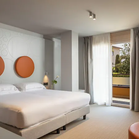 Du Et Bellevue 4*
