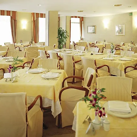 Du Et Bellevue Szálloda 4*